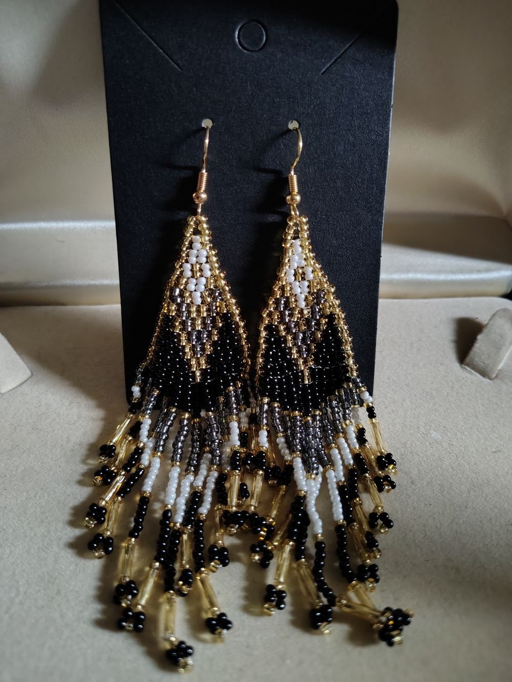 🚨New Handmade Seed Bead Fringe Earrings - Black, Gold & White Geometric🚨